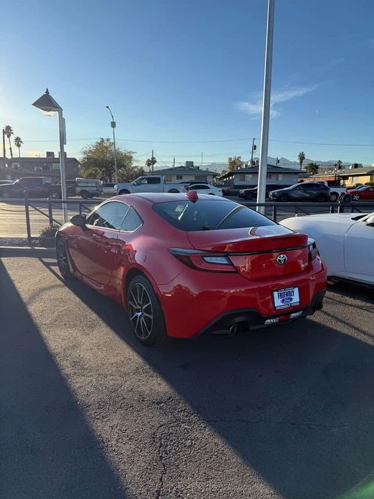 2023 Toyota GR86 2nd Gen - Image 5 of 6