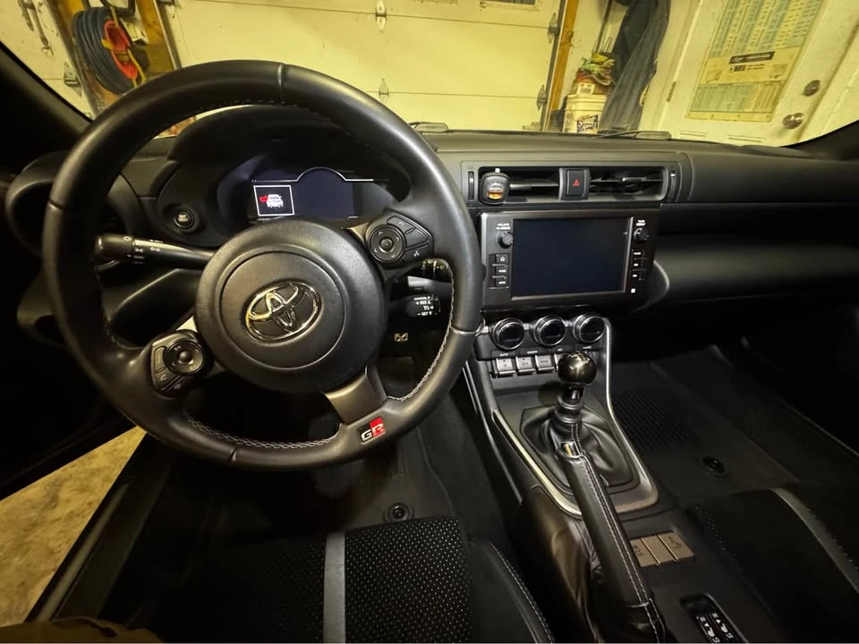 2023 Toyota GR86 2nd Gen - Image 6 of 16