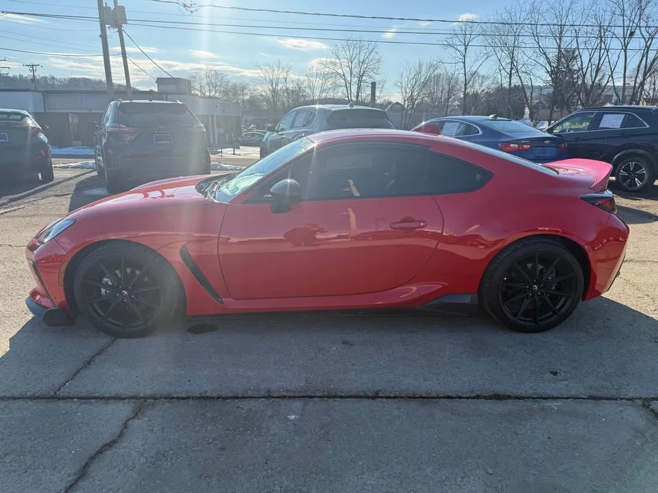2023 Toyota GR86 2nd Gen - Image 2 of 9
