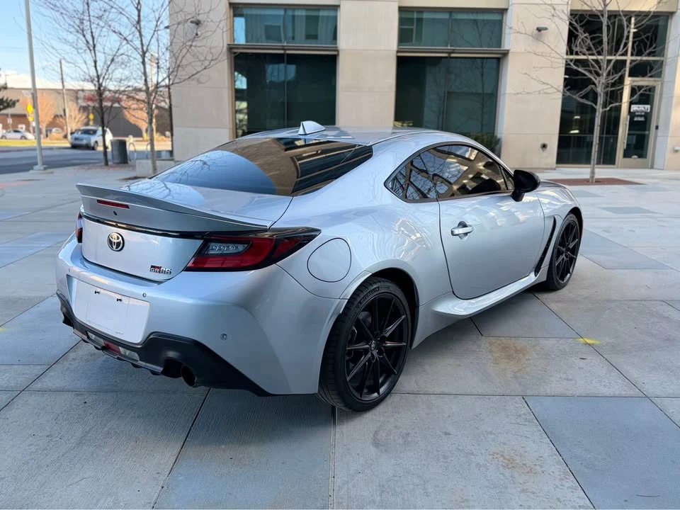 2023 Toyota GR86 2nd Gen - Image 6 of 17
