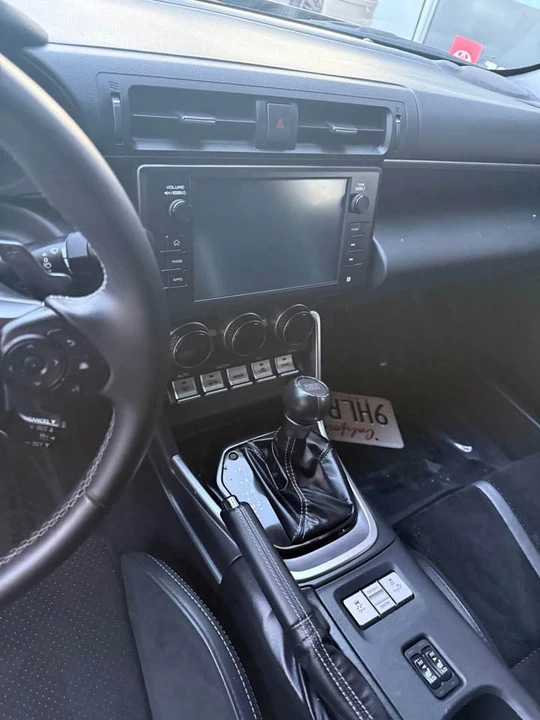 2023 Toyota GR86 2nd Gen - Image 5 of 9