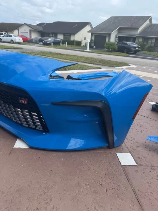 2023 Parts & Memorabilia Bodywork - Image 3 of 8