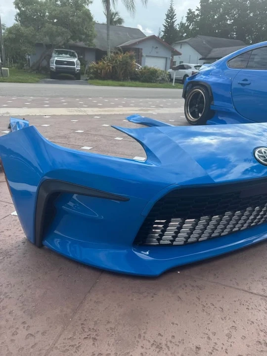 2023 Parts & Memorabilia Bodywork - Image 2 of 8