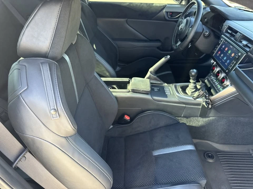2023 Toyota GR86 2nd Gen - Image 10 of 16