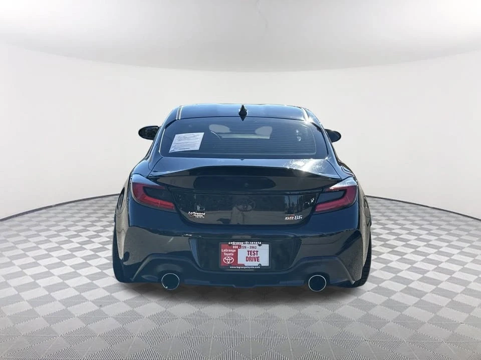 2023 Toyota GR86 2nd Gen - Image 3 of 16