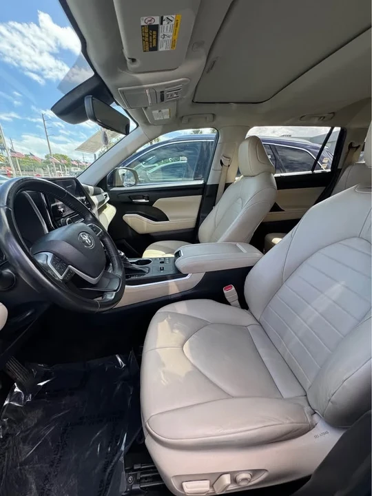 2023 Toyota Highlander - Image 7 of 11