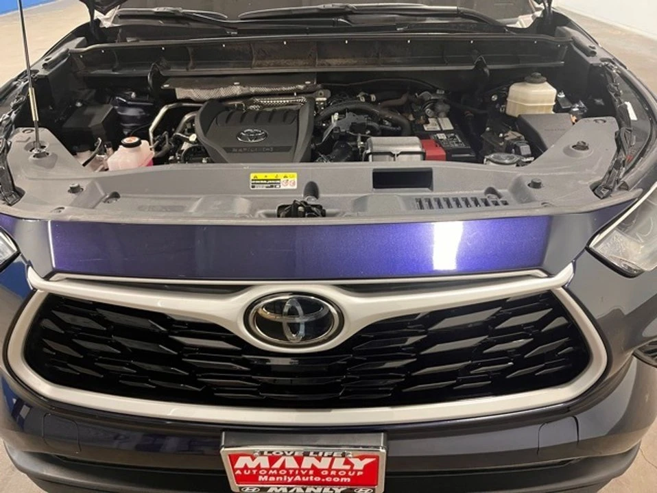 2023 Toyota Highlander - Image 8 of 20