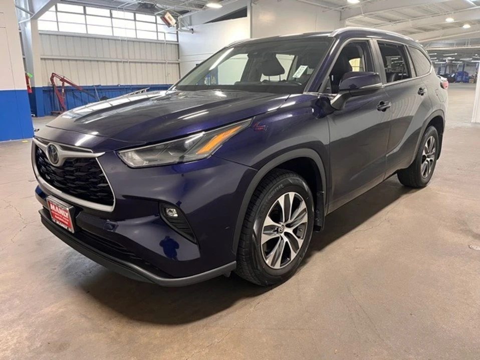 2023 Toyota Highlander - Image 6 of 20