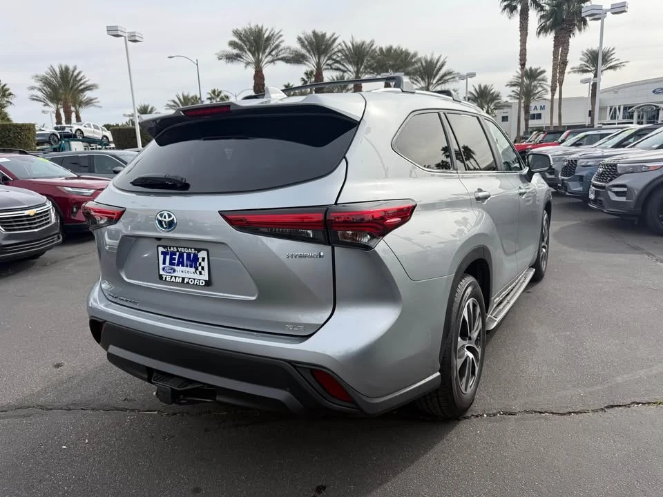 2023 Toyota Highlander - Image 11 of 14