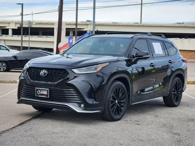 2023 Toyota Highlander - Image 2 of 20