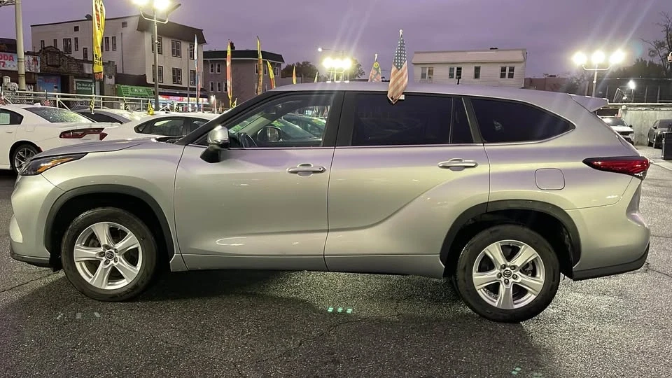 2023 Toyota Highlander - Image 6 of 6