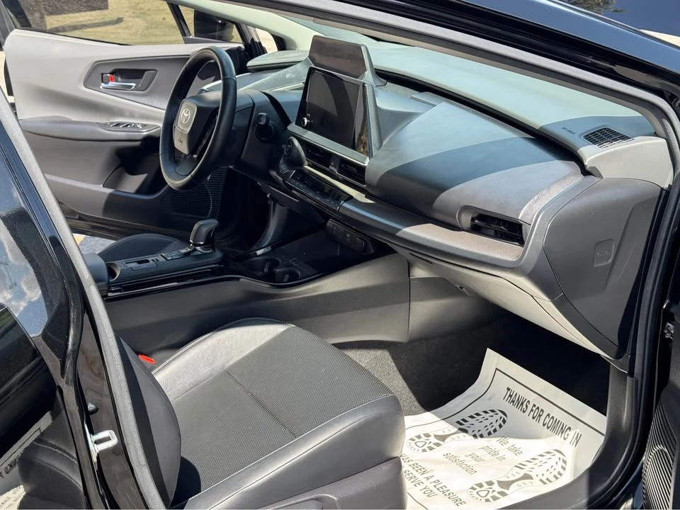 2023 Toyota Prius 5th Gen - Image 7 of 19