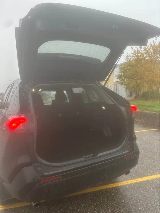 2023 Toyota RAV4 5th Gen - Image 6 of 13