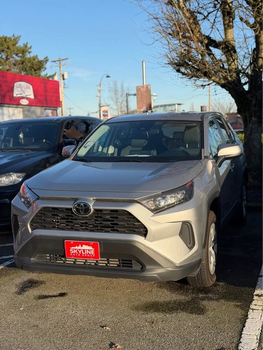 2023 Toyota RAV4 5th Gen - Image 2 of 3