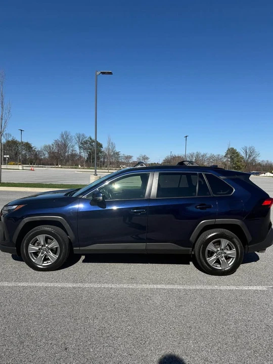 2023 Toyota RAV4 5th Gen - Image 2 of 18