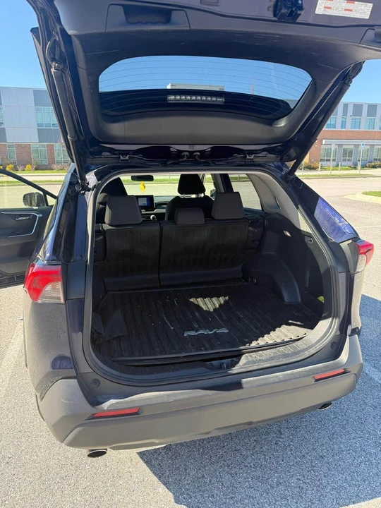 2023 Toyota RAV4 5th Gen - Image 13 of 18