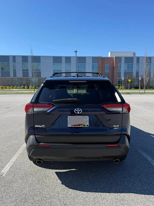 2023 Toyota RAV4 5th Gen - Image 4 of 18
