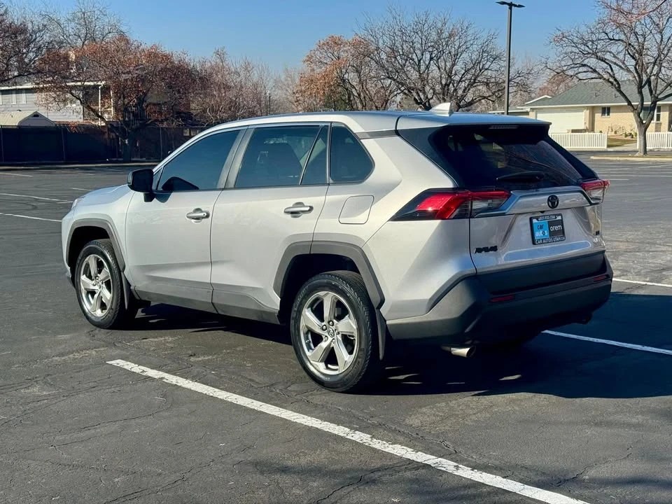 2023 Toyota RAV4 5th Gen - Image 4 of 20