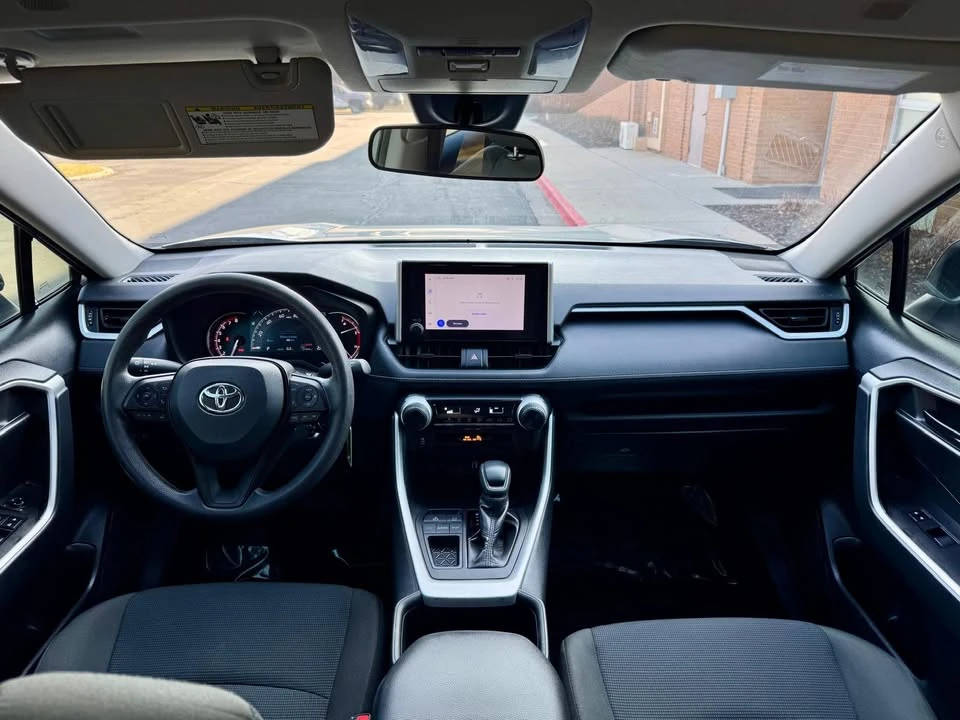 2023 Toyota RAV4 5th Gen - Image 9 of 20