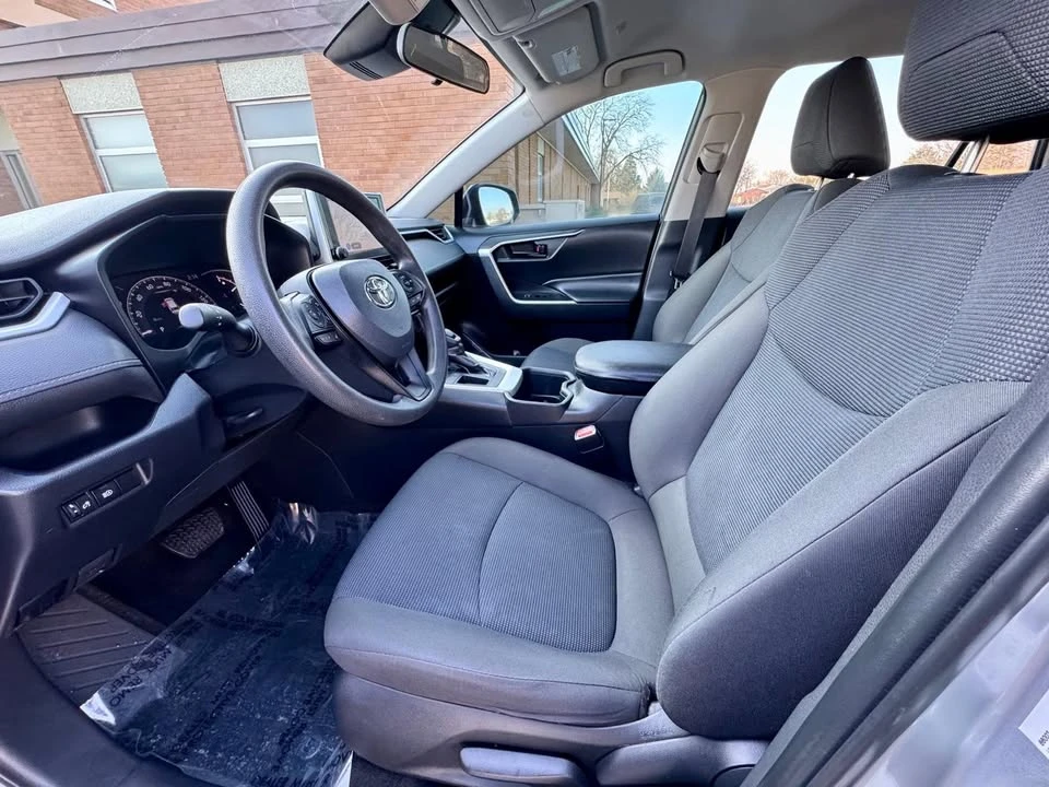 2023 Toyota RAV4 5th Gen - Image 13 of 20