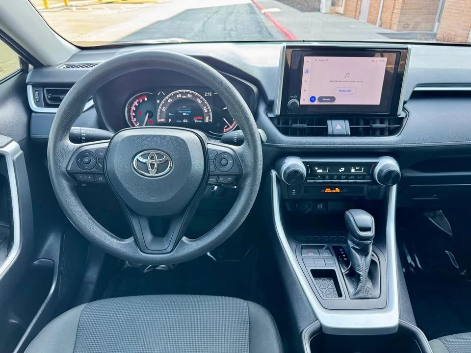 2023 Toyota RAV4 5th Gen - Image 10 of 20