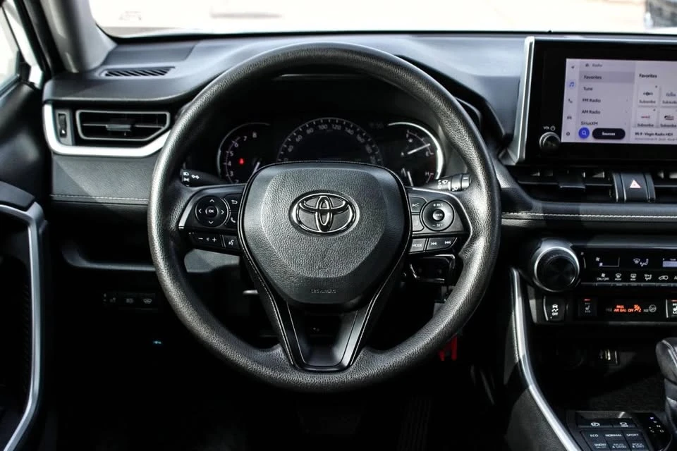 2023 Toyota RAV4 5th Gen - Image 14 of 15
