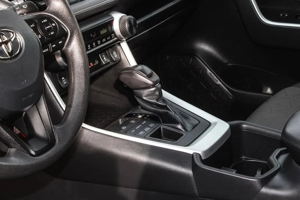 2023 Toyota RAV4 5th Gen - Image 11 of 15
