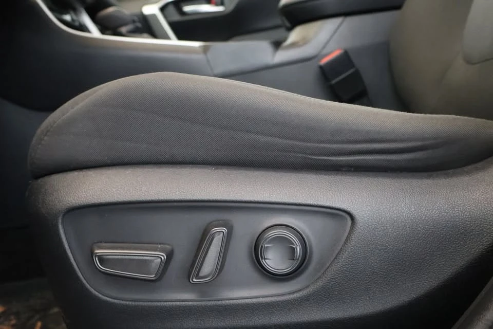 2023 Toyota RAV4 5th Gen - Image 5 of 19