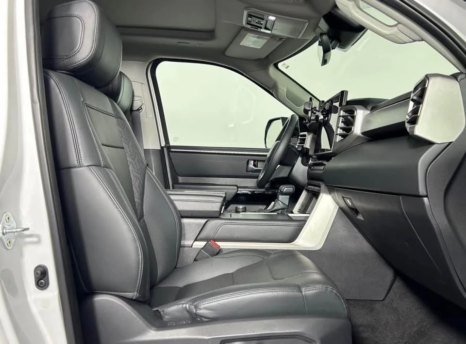 2023 Toyota Sequoia 3rd Gen - Image 4 of 7
