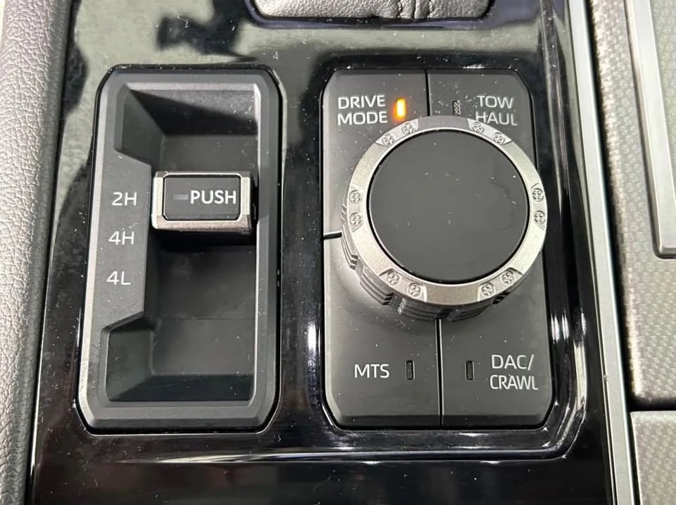 2023 Toyota Sequoia 3rd Gen - Image 5 of 7