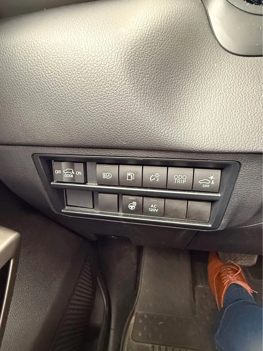 2023 Toyota Sequoia 3rd Gen - Image 13 of 18