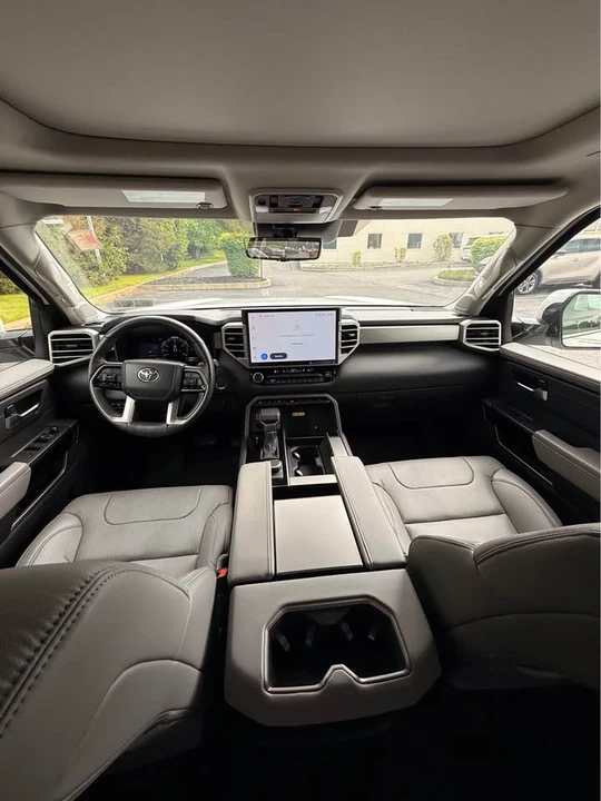 2023 Toyota Sequoia 3rd Gen - Image 11 of 18