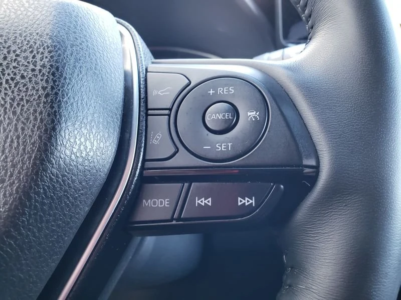 2023 Toyota Venza - Image 14 of 20