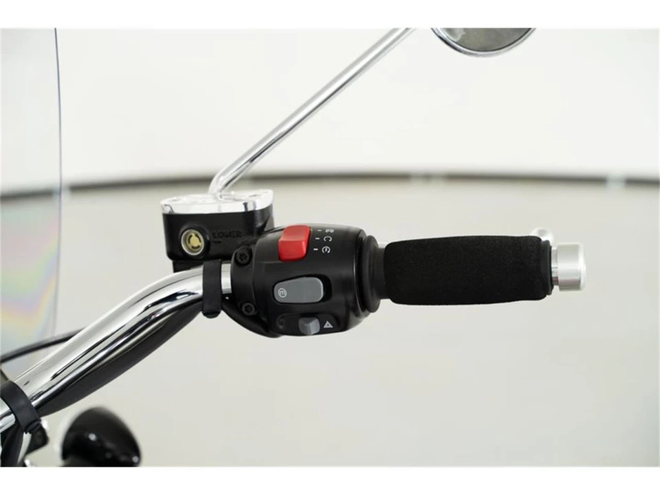 2023 Triumph New Bonneville - Image 13 of 31