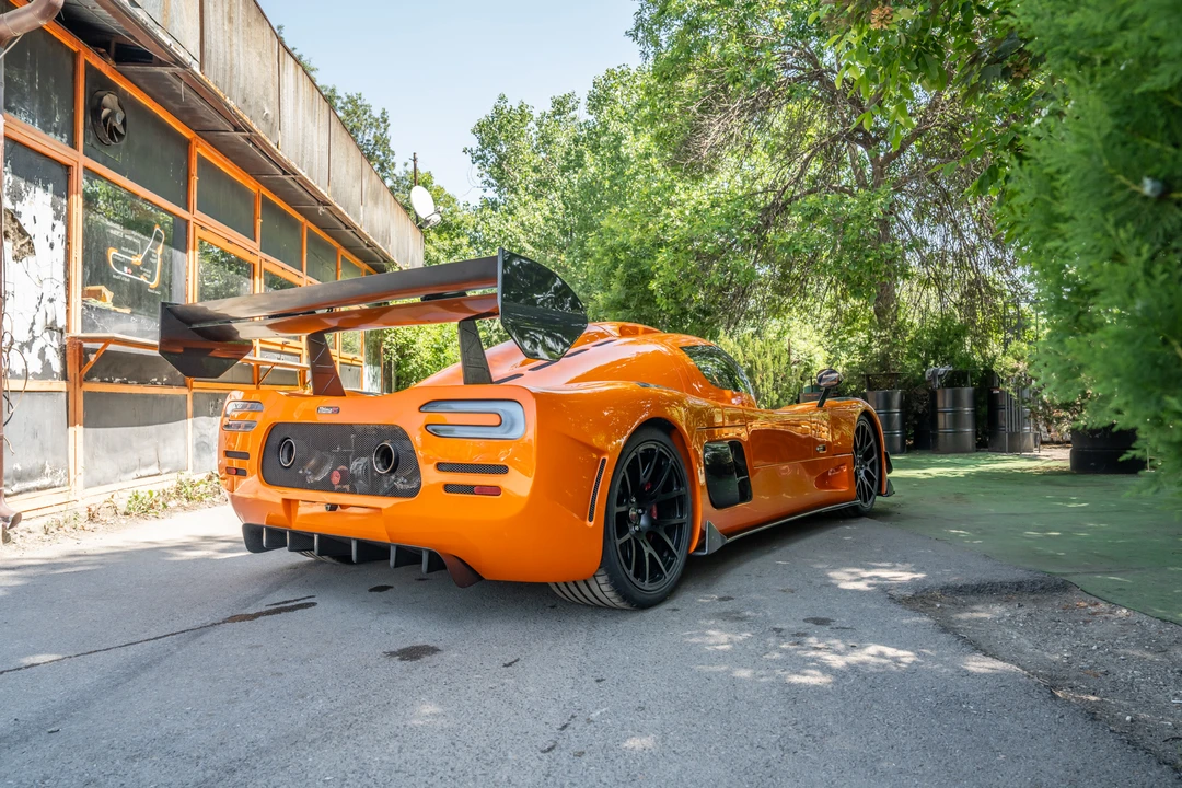2023 Ultima - Image 7 of 31