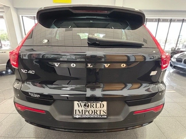 2023 Volvo XC40 - Image 12 of 12