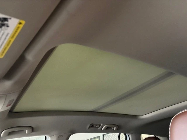 2023 Volkswagen Atlas - Image 6 of 12