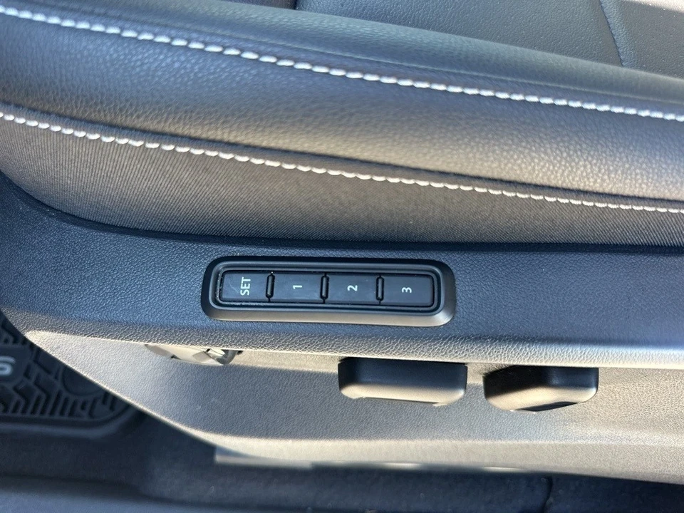 2023 Volkswagen Atlas - Image 11 of 12