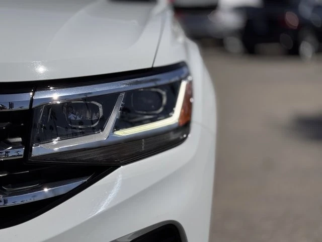 2023 Volkswagen Atlas - Image 8 of 12