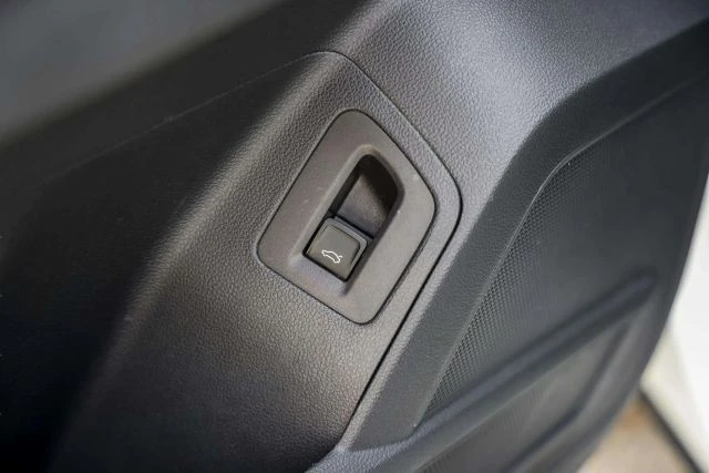 2023 Volkswagen Atlas - Image 16 of 21