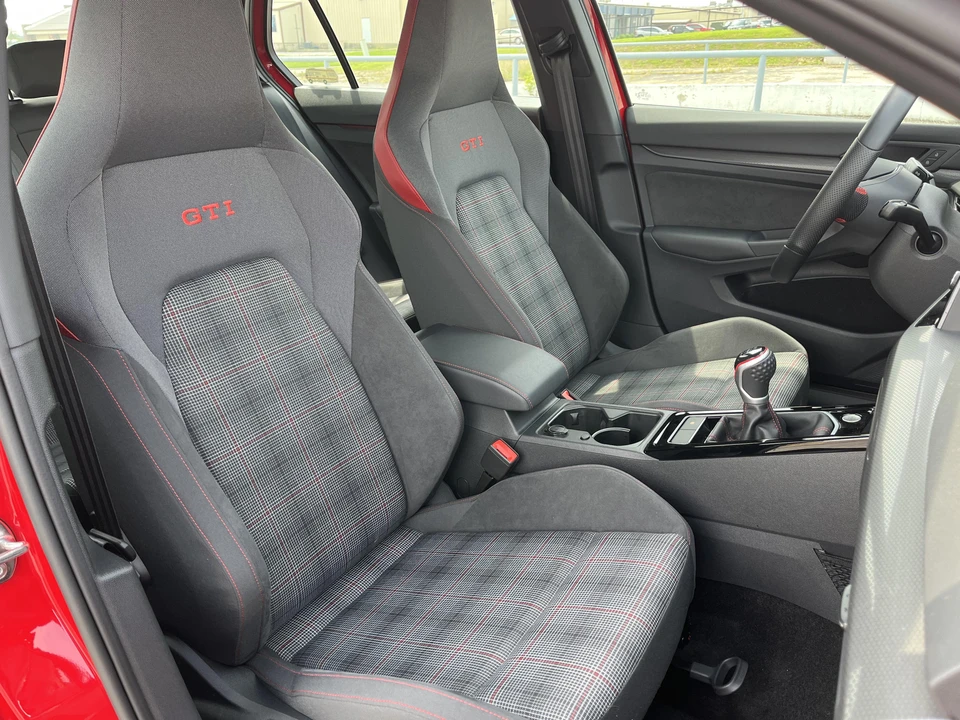 2023 Volkswagen GTI Mk8 - Image 15 of 15