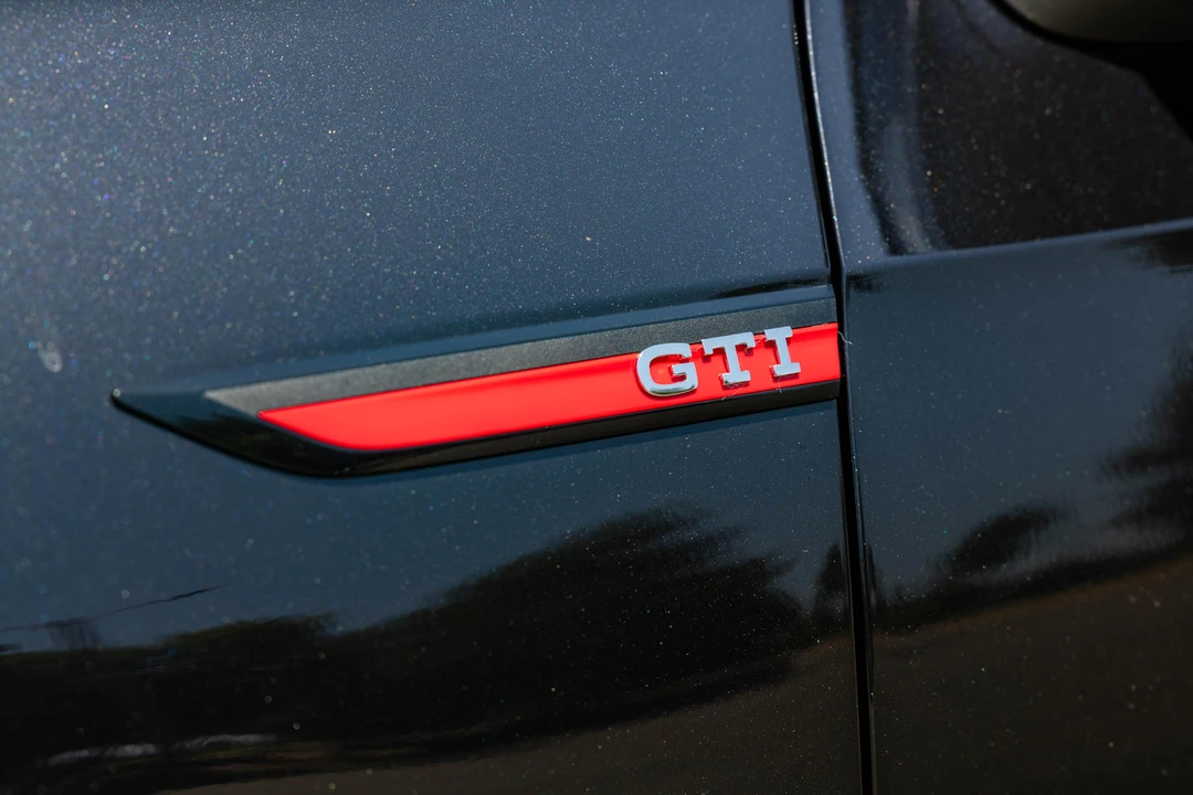 2023 Volkswagen GTI Mk8 - Image 16 of 31
