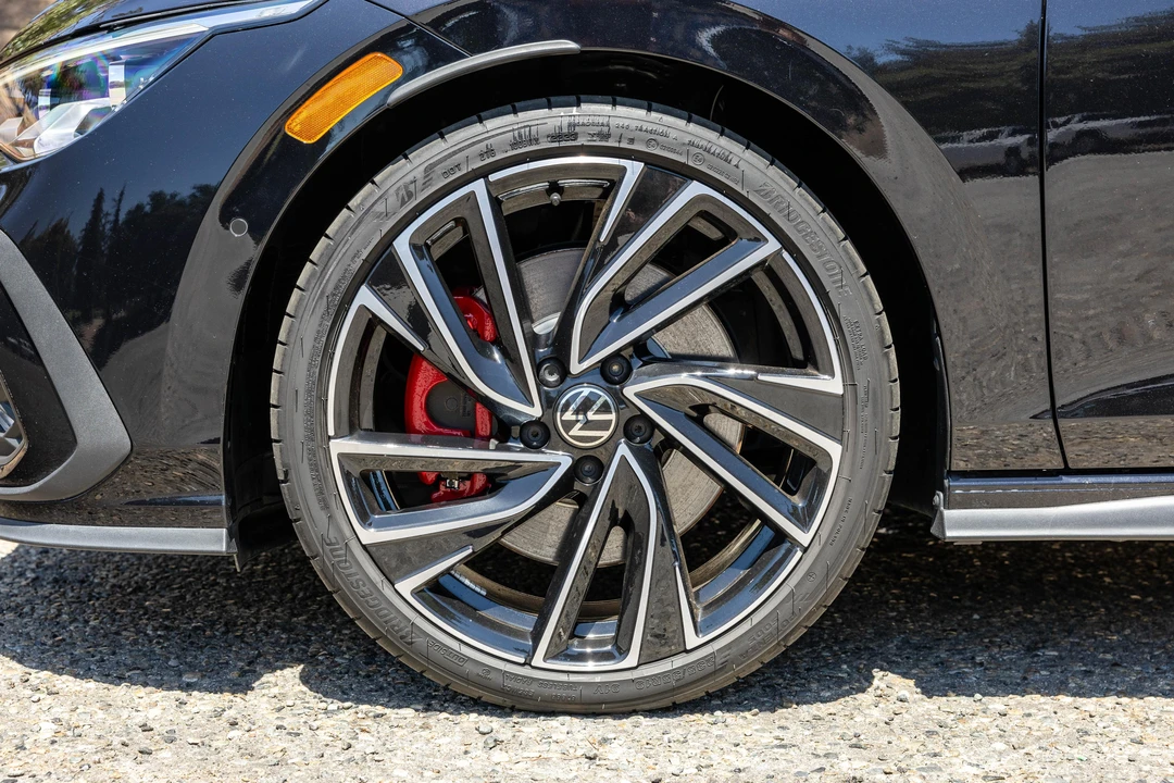 2023 Volkswagen GTI Mk8 - Image 30 of 31