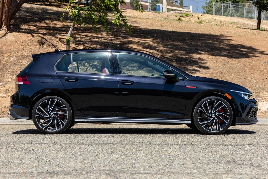 2023 Volkswagen GTI Mk8 - Image 3 of 31
