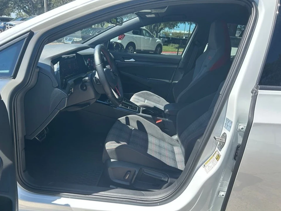 2023 Volkswagen Golf Mk8 - Image 9 of 12