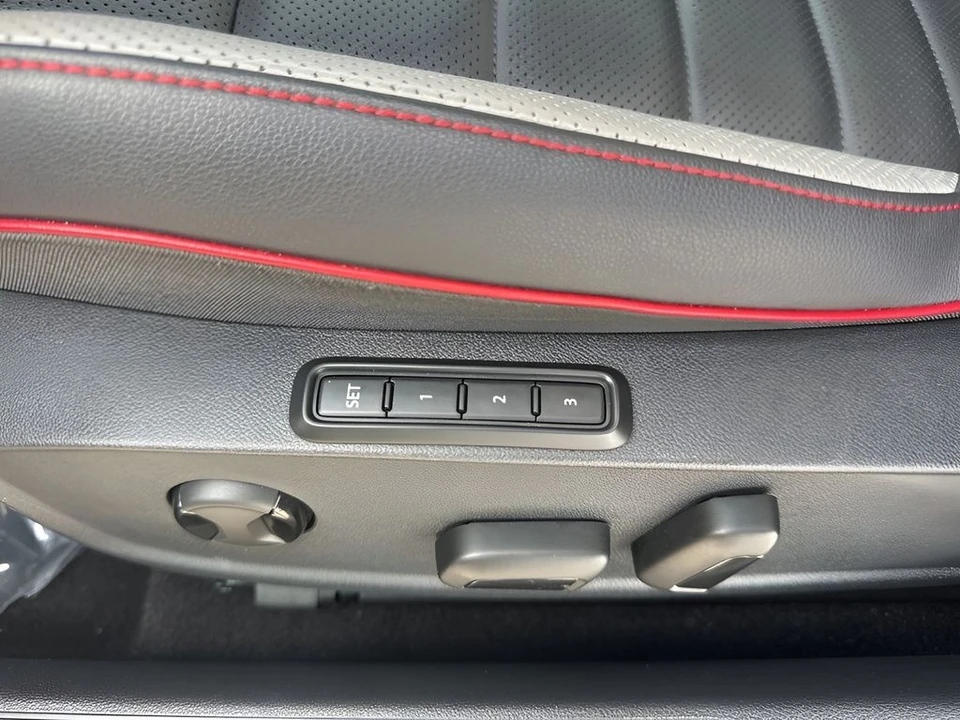 2023 Volkswagen Golf Mk8 - Image 11 of 12
