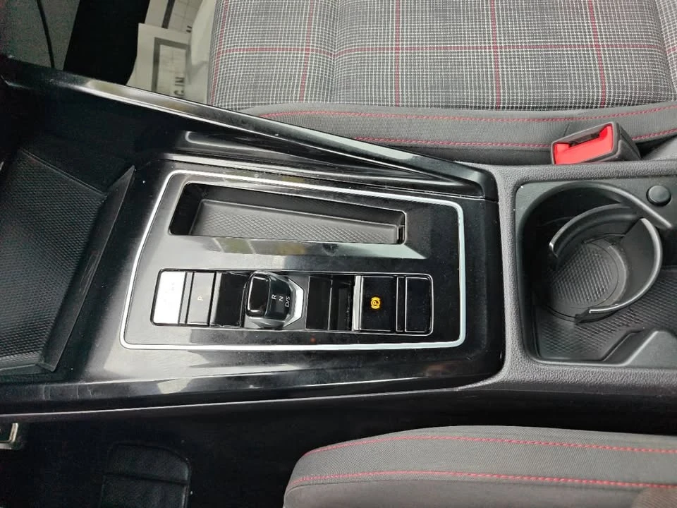 2023 Volkswagen GTI Mk8 - Image 3 of 20