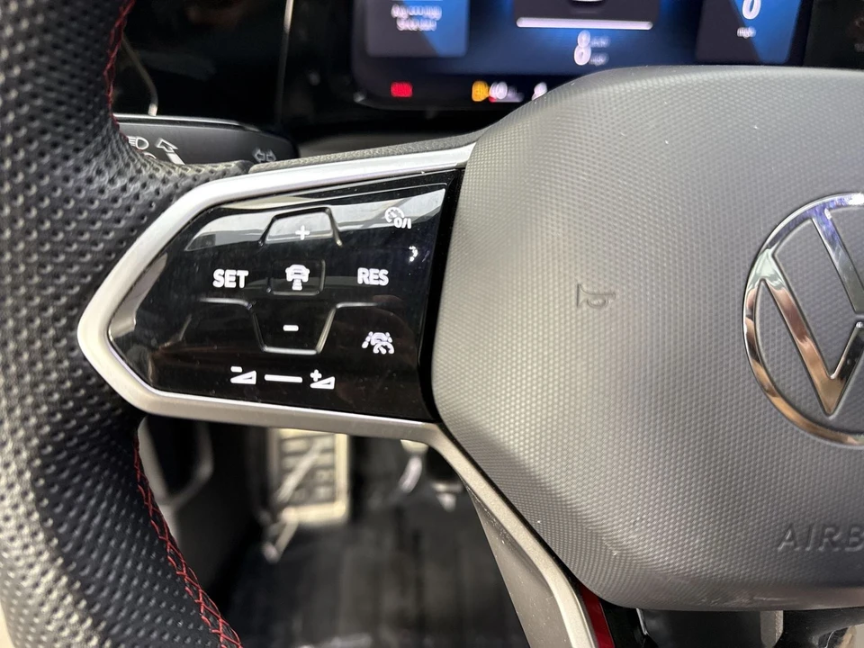 2023 Volkswagen GTI Mk8 - Image 12 of 31