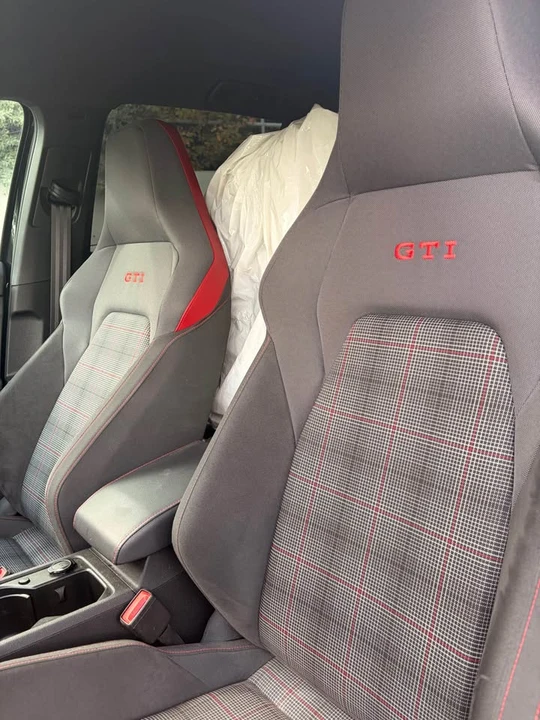 2023 Volkswagen GTI Mk8 - Image 11 of 17