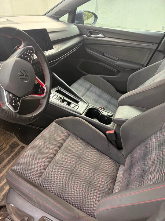 2023 Volkswagen GTI Mk8 - Image 10 of 17